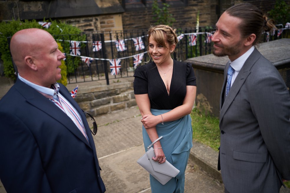 wedding photography at the fleece, Ripponden