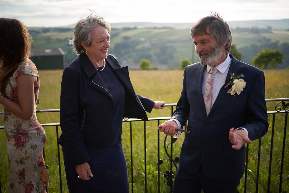 wedding photography at the fleece, Ripponden