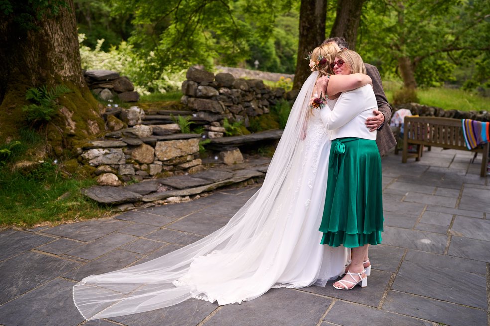 Llyn Gwynant barns wedding photography