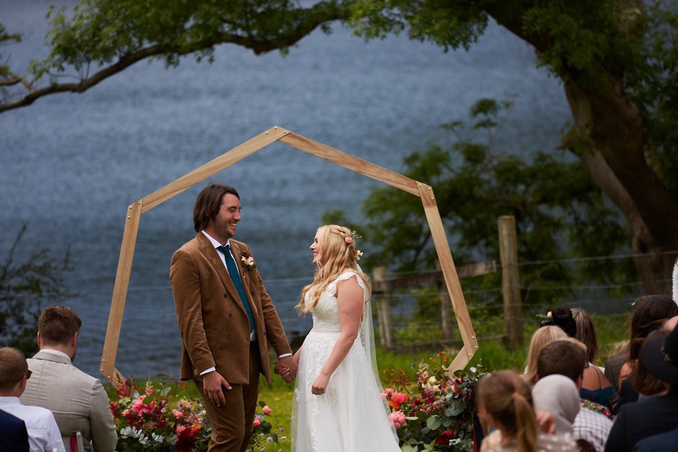 Llyn Gwynant barns wedding photography