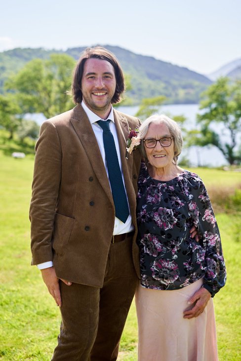 Llyn Gwynant barns wedding photography