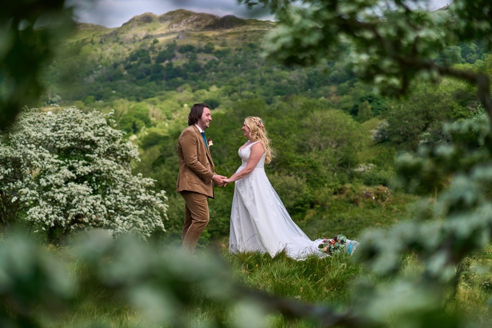 Llyn Gwynant barns wedding photography