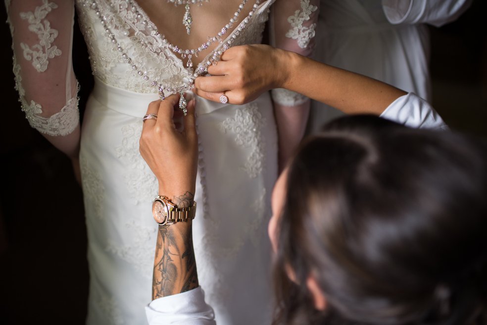 Llyn Gwynant Barns wedding